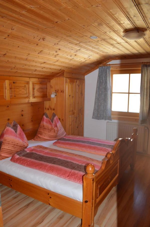 Ferienwohnungen Niederarnigerhof Familie Bauernfeind Kals-am Großglockner Buitenkant foto