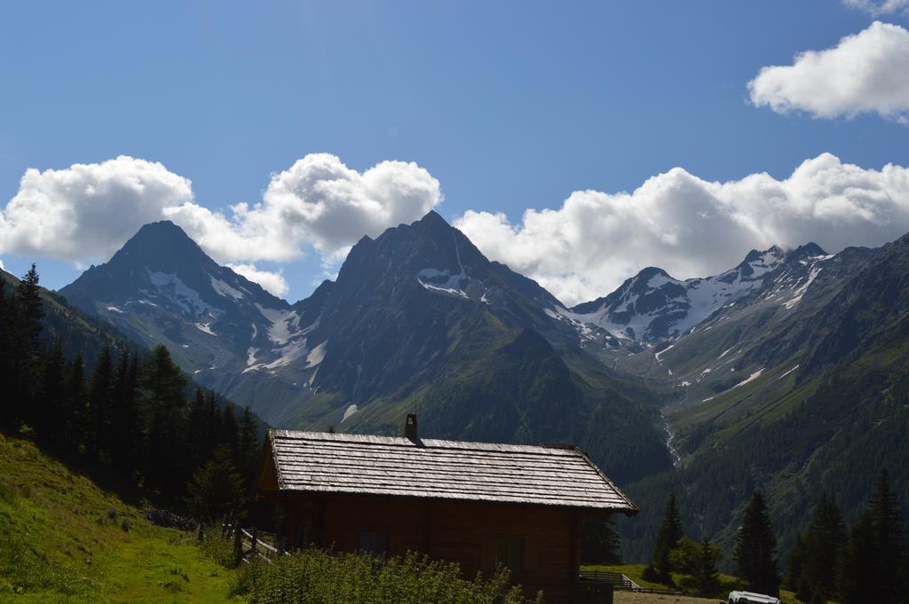 Ferienwohnungen Niederarnigerhof Familie Bauernfeind Kals-am Großglockner Buitenkant foto