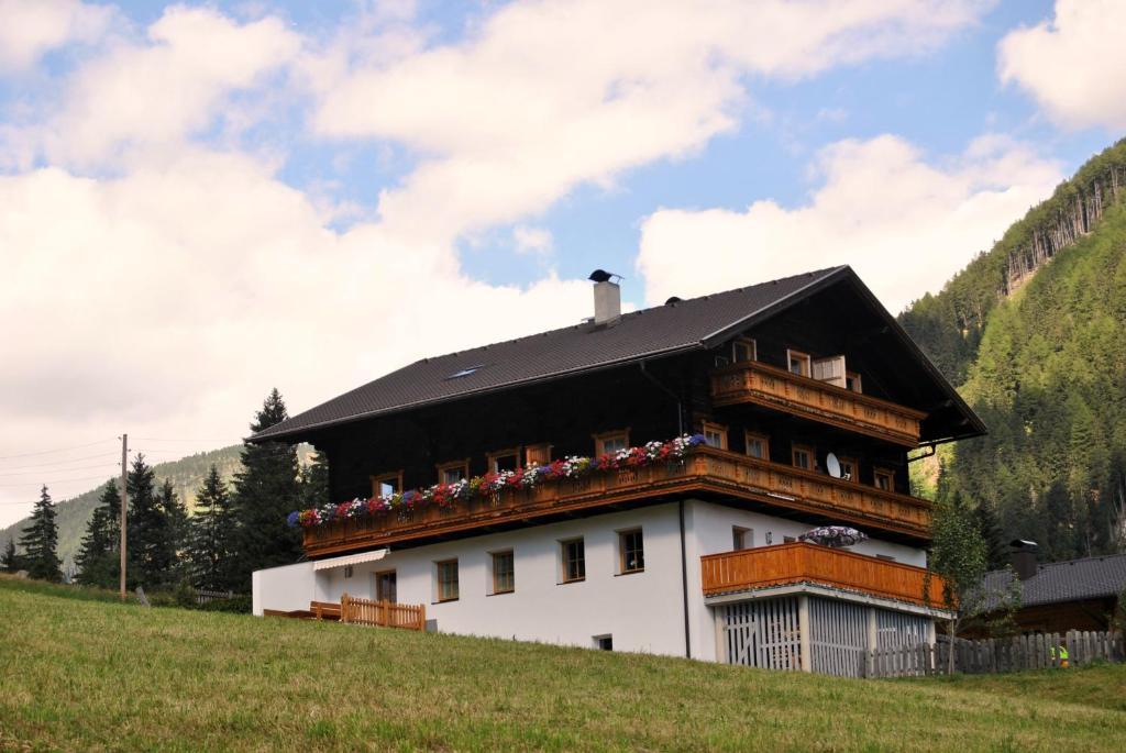 Ferienwohnungen Niederarnigerhof Familie Bauernfeind Kals-am Großglockner Buitenkant foto